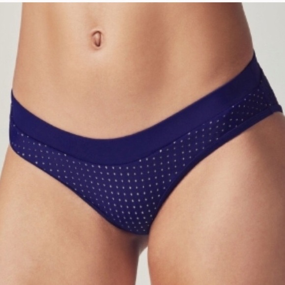 Fabletics Bajan & Valentina Lot Of Two Bikinis Woman’s Bottoms NWT Size M - Picture 2 of 16